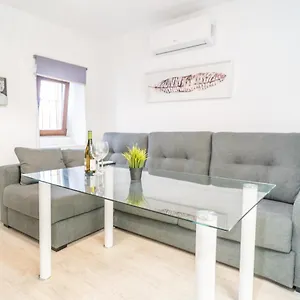 https://apartamento-cuesta-de-las-piletas-ii.es-andalucia.com